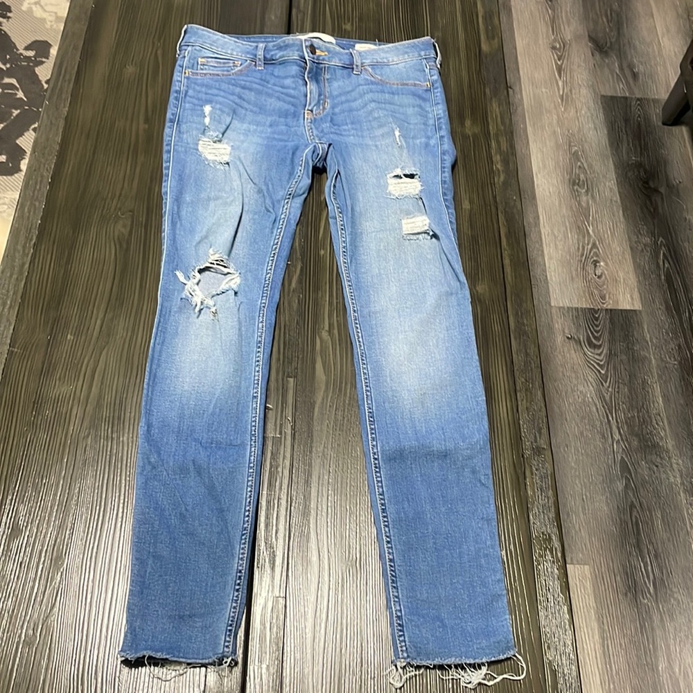 Hollister Low Rise Skinny size 11R